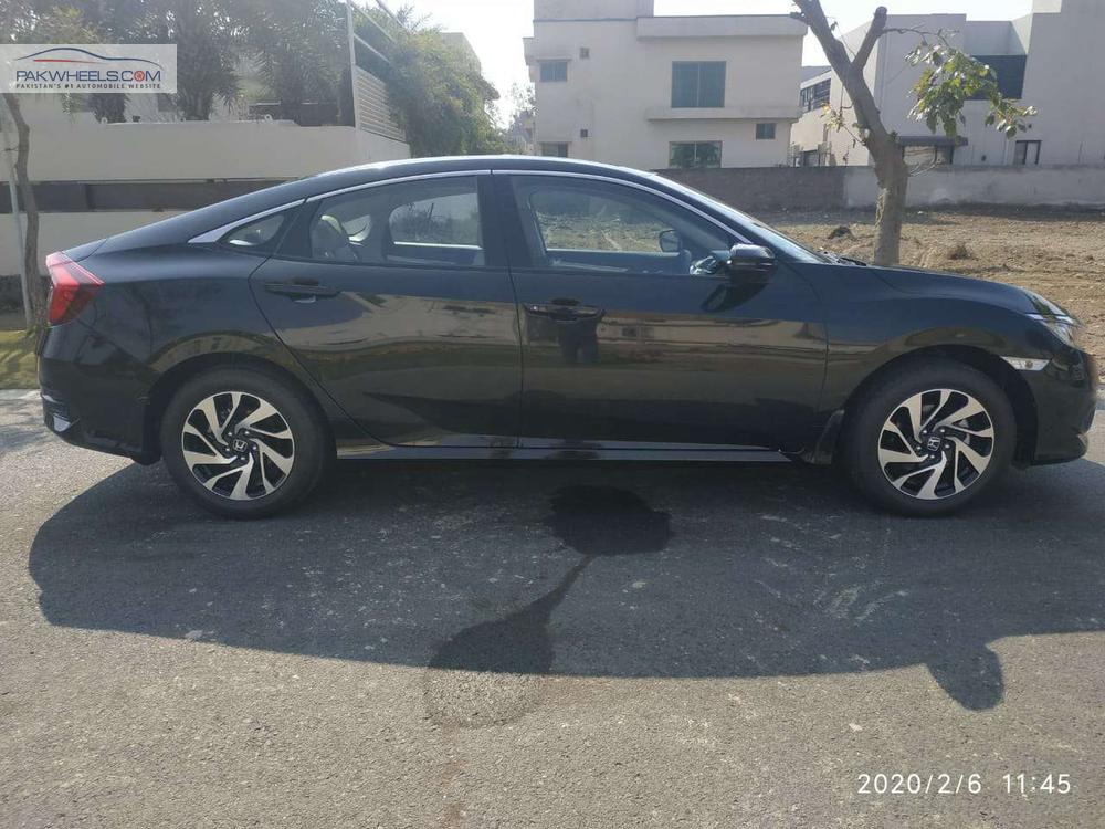 Honda Civic 2018 for Sale in Lahore Honda Civic 2018 for Sale in Lahore Image-4