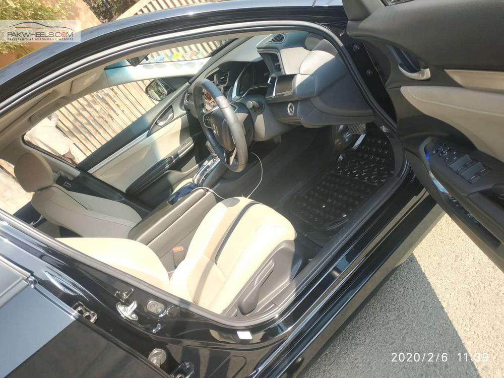 Honda Civic 2018 for Sale in Lahore Honda Civic 2018 for Sale in Lahore Image-9