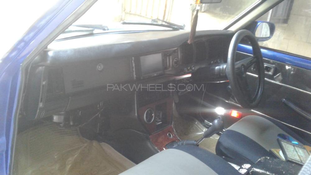 Toyota Corolla - 1973  Toyota Corolla - 1973  Image-10