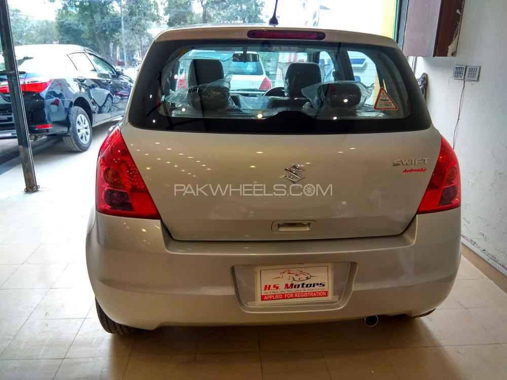 Suzuki Swift 2020 for Sale in Lahore Suzuki Swift 2020 for Sale in Lahore Image-13