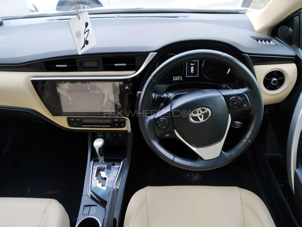 Toyota Corolla 2018 for Sale in Lahore Toyota Corolla 2018 for Sale in Lahore Image-6