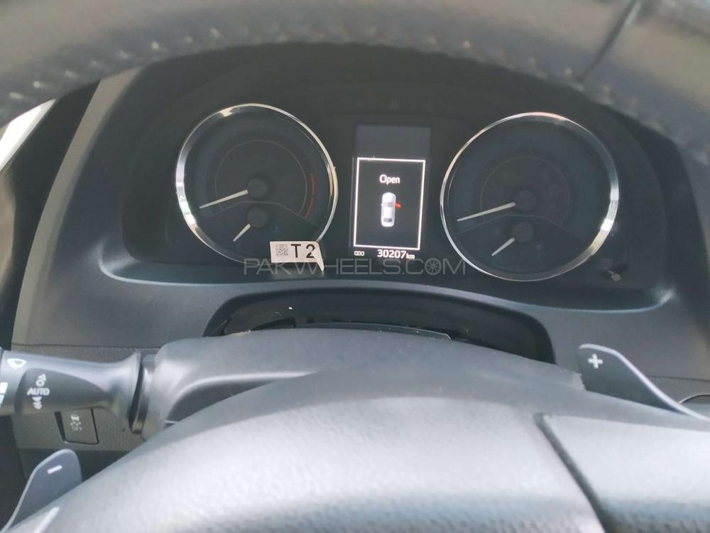 Toyota Corolla 2018 for Sale in Lahore Toyota Corolla 2018 for Sale in Lahore Image-8