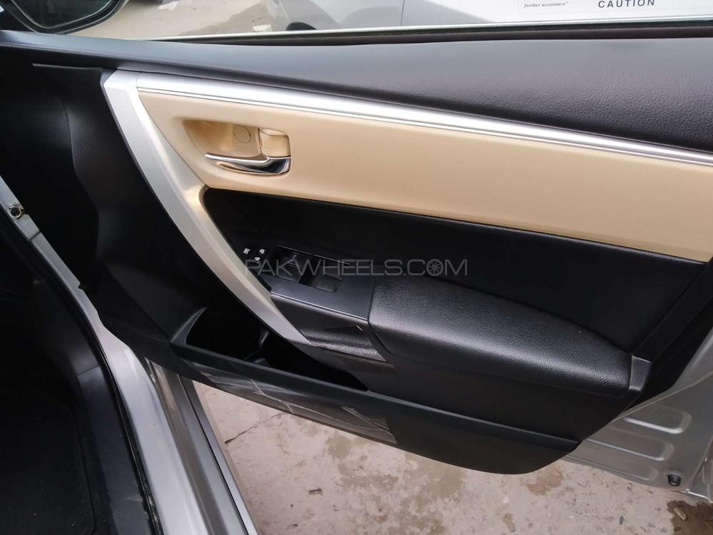 Toyota Corolla 2018 for Sale in Lahore Toyota Corolla 2018 for Sale in Lahore Image-11