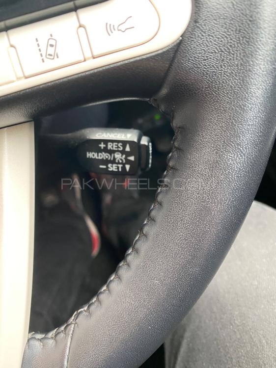 Toyota Prius 2016 for Sale in Faisalabad Toyota Prius 2016 for Sale in Faisalabad Image-9