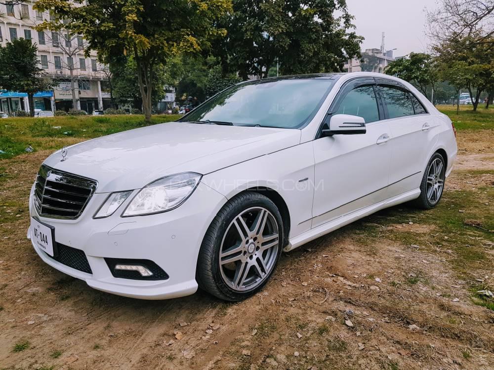 Mercedes Benz E Class 2011 for Sale in Islamabad Image-1