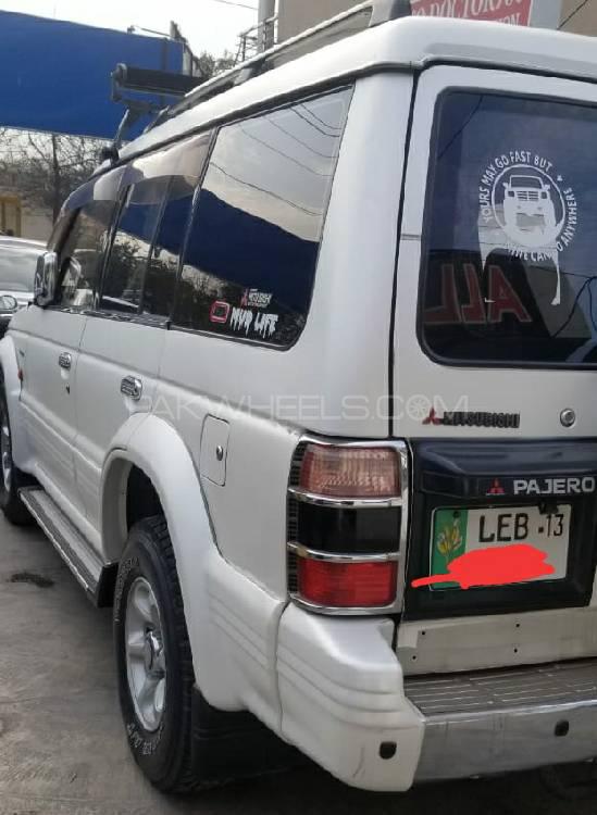 Mitsubishi Pajero 1995 for Sale in Lahore Mitsubishi Pajero 1995 for Sale in Lahore Image-4
