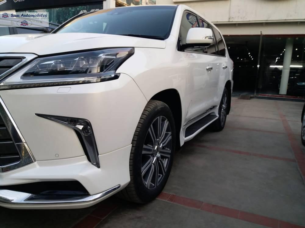 Lexus LX Series 2015 for Sale in Karachi Lexus LX Series 2015 for Sale in Karachi Image-4