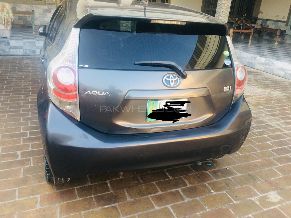 Toyota Aqua 2012 for Sale in Nowshera Image-1