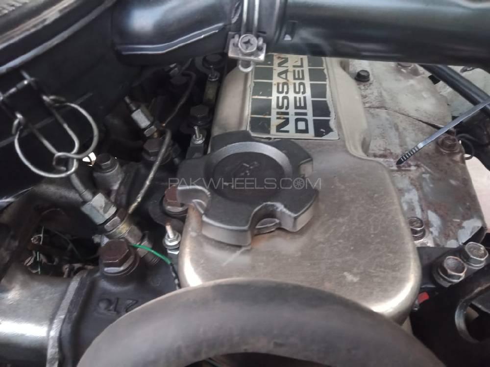 Nissan Pickup 1992 for Sale in Peshawar Nissan Pickup 1992 for Sale in Peshawar Image-9