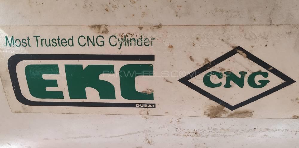 EKC CNG Cylinder with full kit along with frame Image-1
