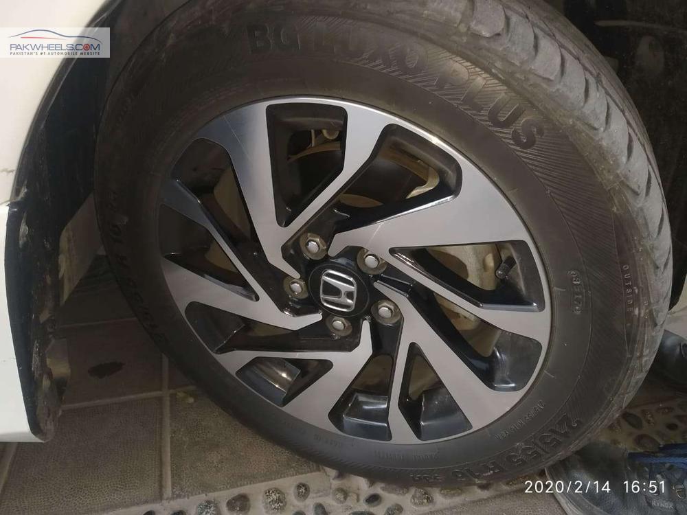 Honda Civic 2018 for Sale in Lahore Honda Civic 2018 for Sale in Lahore Image-5