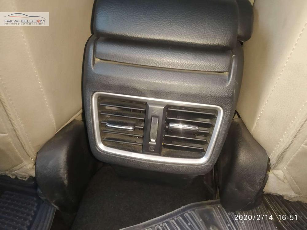 Honda Civic 2018 for Sale in Lahore Honda Civic 2018 for Sale in Lahore Image-7