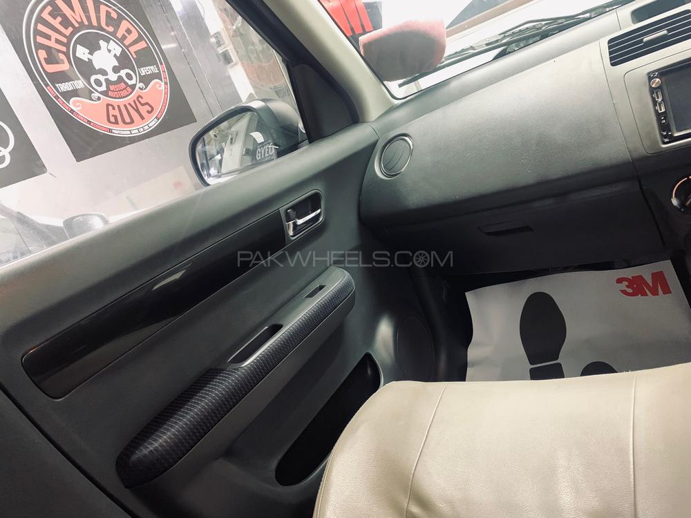 Suzuki Swift 2011 for Sale in Hyderabad Suzuki Swift 2011 for Sale in Hyderabad Image-13