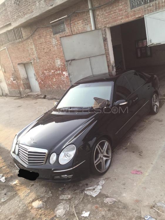 Mercedes Benz E Class 2004 for Sale in Islamabad Mercedes Benz E Class 2004 for Sale in Islamabad Image-3