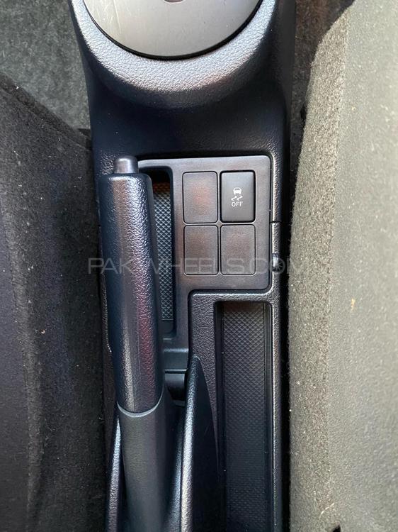 Toyota Vitz 2016 for Sale in Lahore Toyota Vitz 2016 for Sale in Lahore Image-18