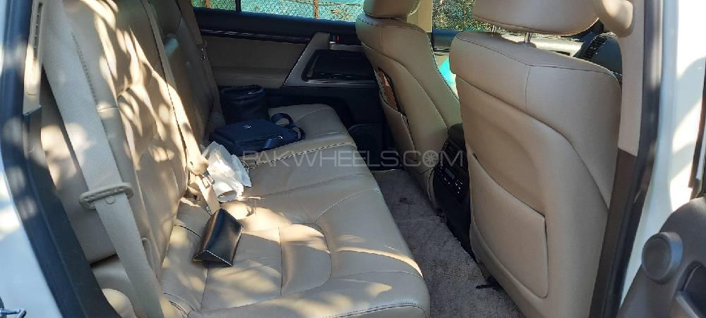 Toyota Land Cruiser 2011 for Sale in Islamabad Toyota Land Cruiser 2011 for Sale in Islamabad Image-13