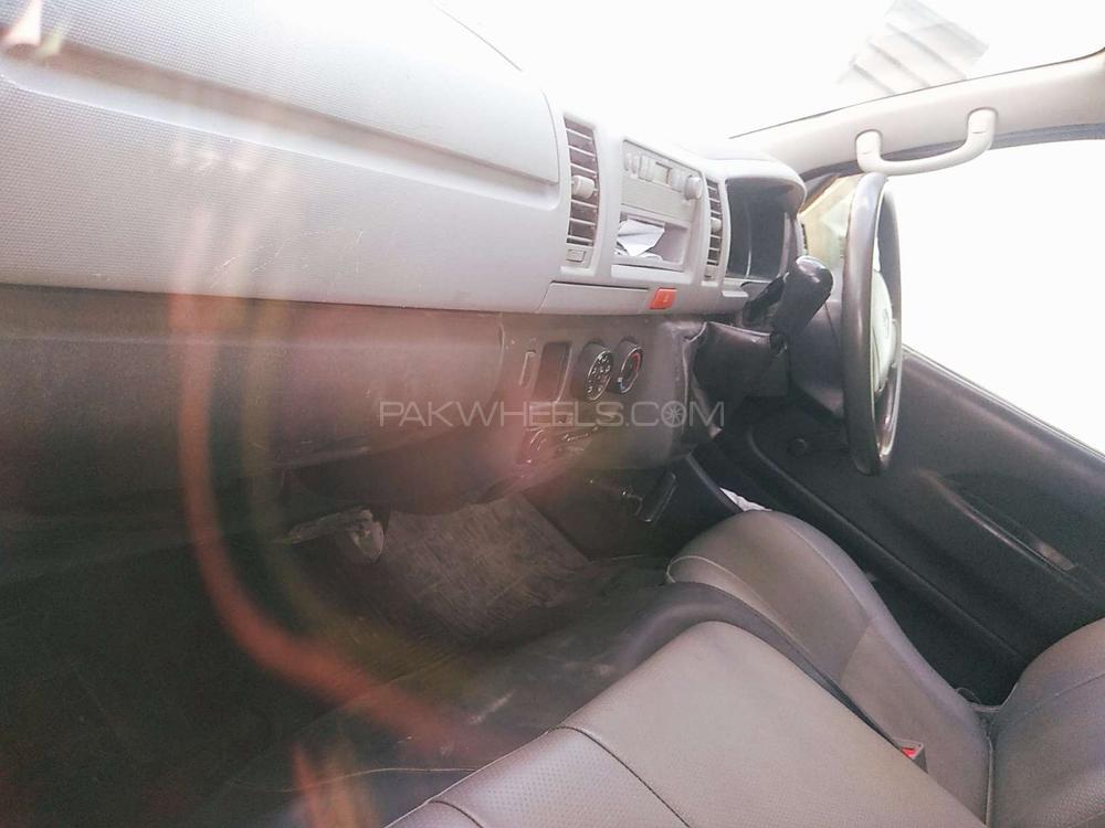 Toyota Hiace 2008 for Sale in Rawalpindi Toyota Hiace 2008 for Sale in Rawalpindi Image-6