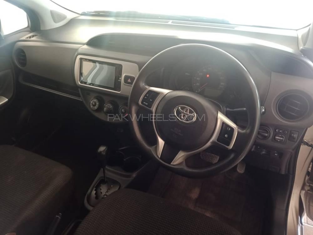 Toyota Vitz 2015 for Sale in Multan Toyota Vitz 2015 for Sale in Multan Image-4
