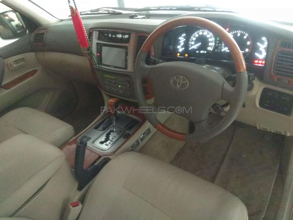 Toyota Land Cruiser 2003 for Sale in Karachi Toyota Land Cruiser 2003 for Sale in Karachi Image-4