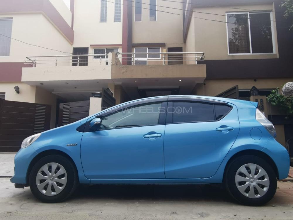 Toyota Aqua 2013 for Sale in Lahore Toyota Aqua 2013 for Sale in Lahore Image-4