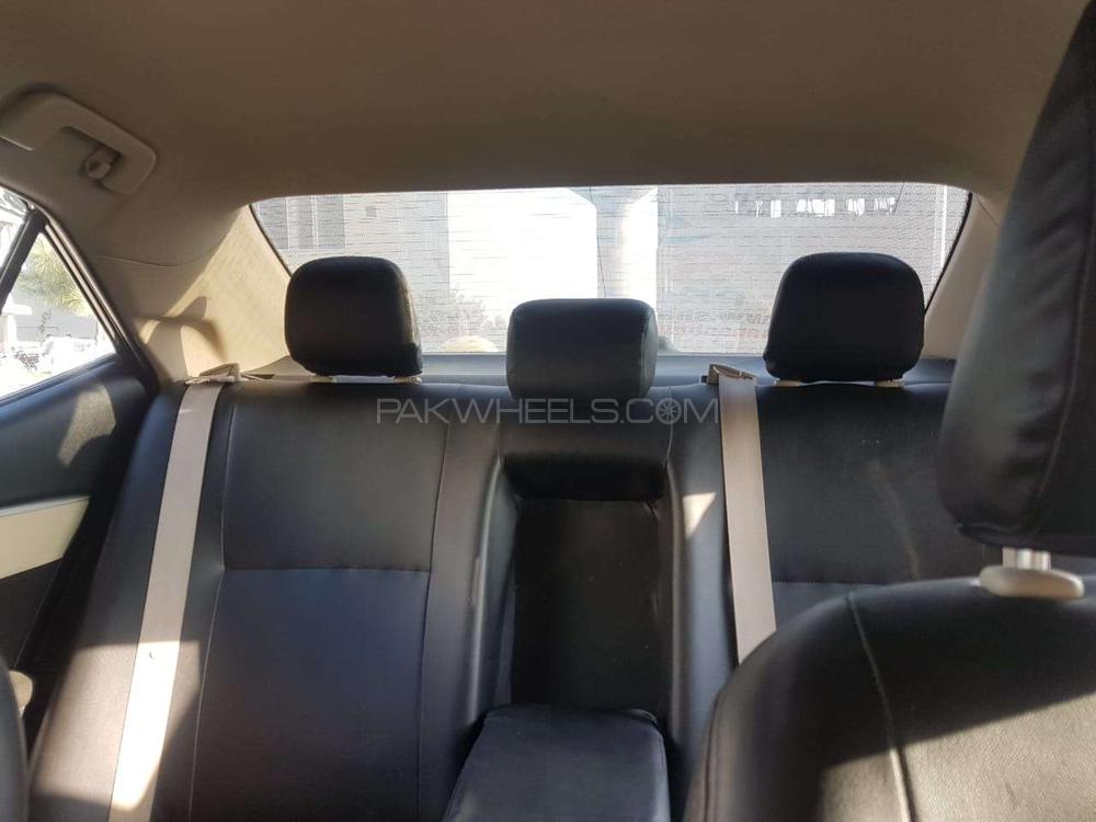 Toyota Corolla 2015 for Sale in Rawalpindi Toyota Corolla 2015 for Sale in Rawalpindi Image-6