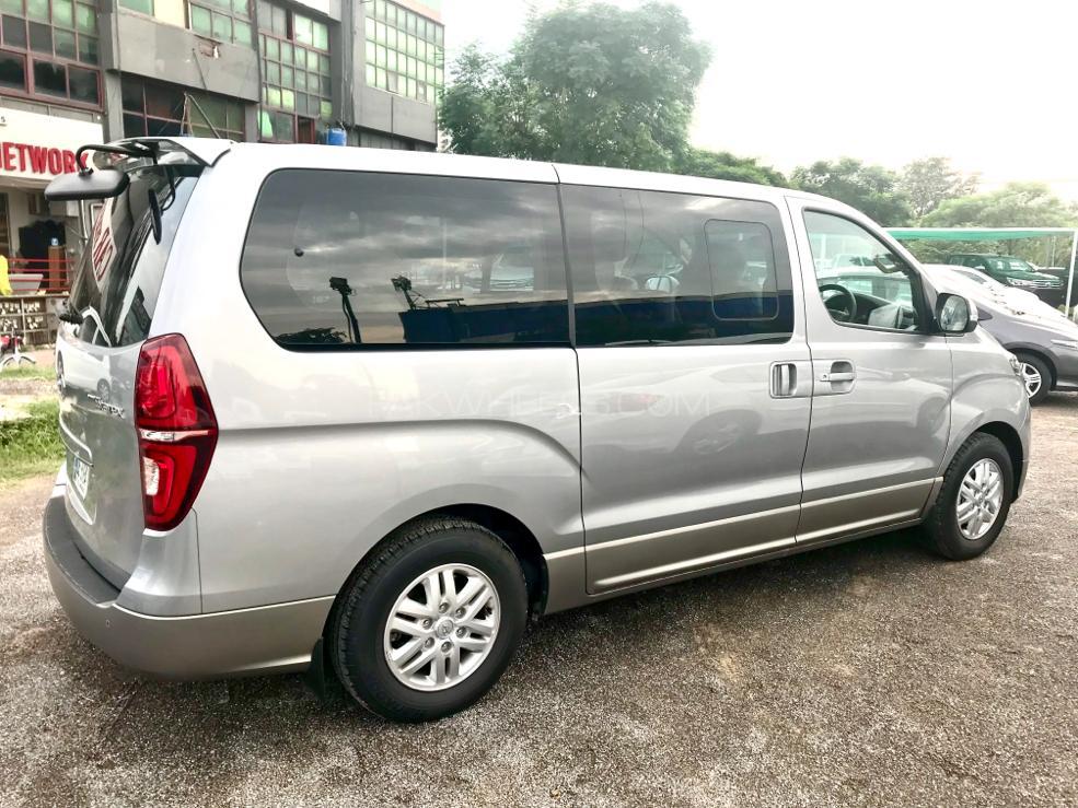 Hyundai Grand Starex 2019 for Sale in Islamabad Image-1