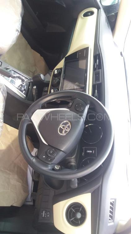 Toyota Corolla 2019 for Sale in Islamabad Image-1