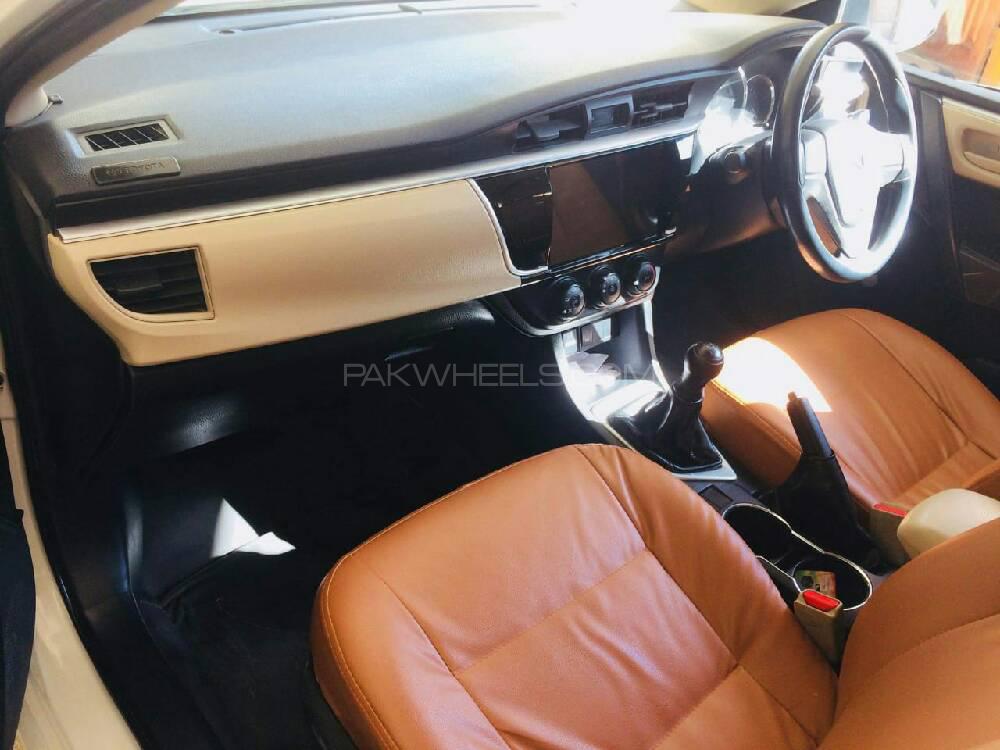 Toyota Corolla 2015 for Sale in Multan Toyota Corolla 2015 for Sale in Multan Image-5