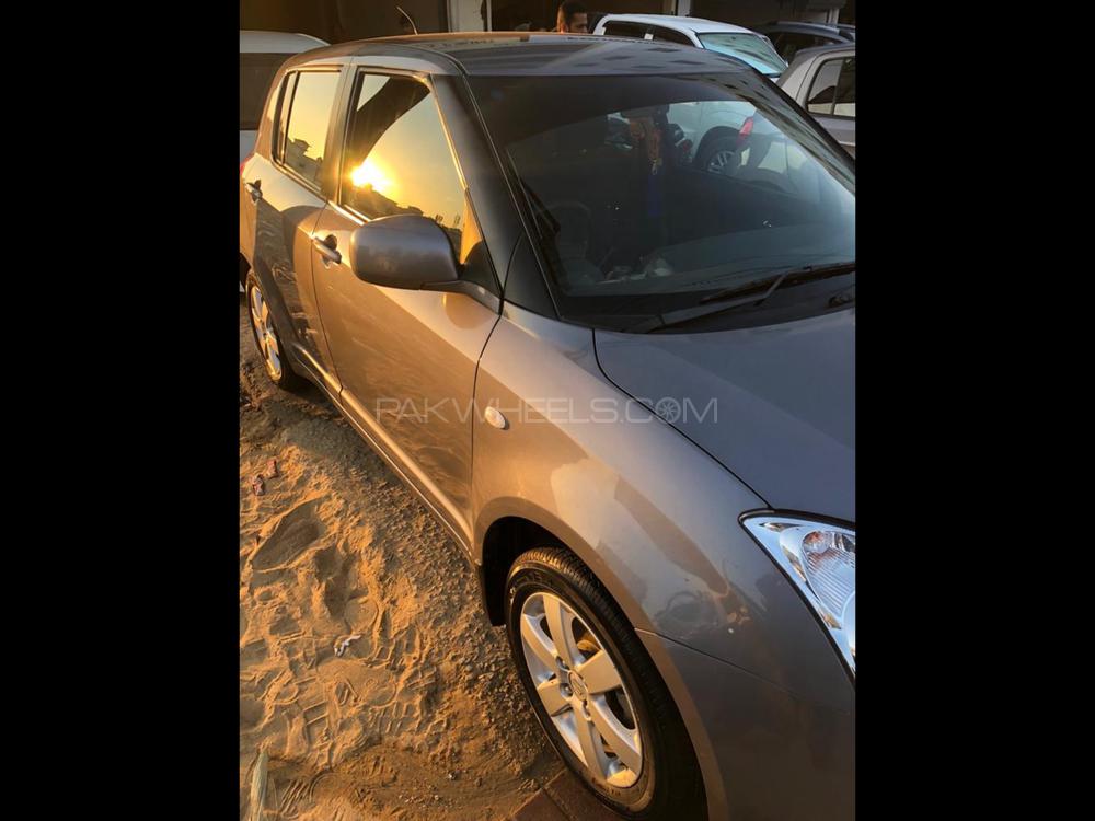 سوزوکی سوئفٹ 2018 for Sale in کراچی سوزوکی سوئفٹ 2018 for Sale in کراچی Image-2