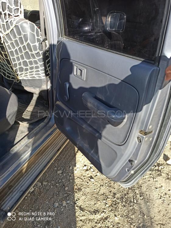 Toyota Hilux 2000 for Sale in Mansehra Toyota Hilux 2000 for Sale in Mansehra Image-9