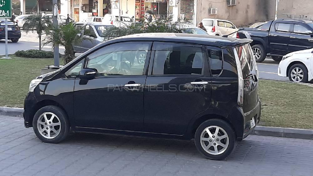 Daihatsu Move 2011 for Sale in Lahore Daihatsu Move 2011 for Sale in Lahore Image-2