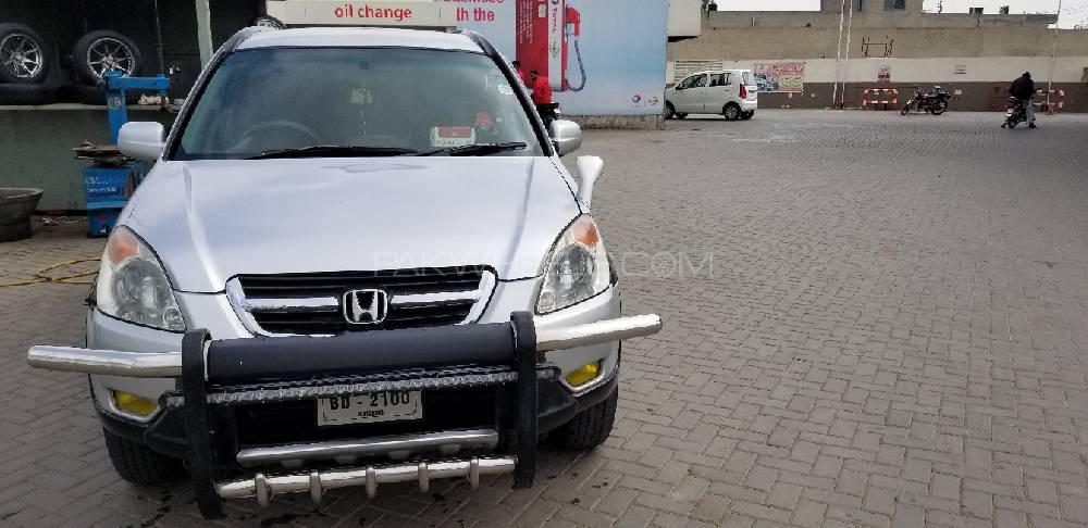 Honda CR-V 2003 for Sale in Lahore Image-1