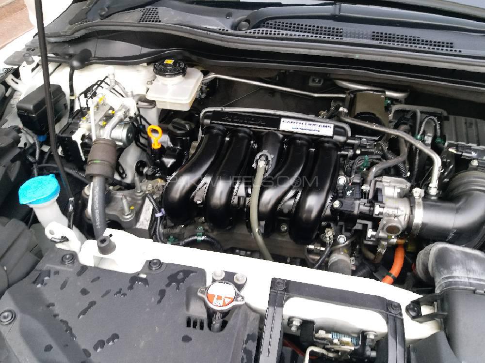 Honda Vezel 2014 for Sale in Lahore Honda Vezel 2014 for Sale in Lahore Image-10