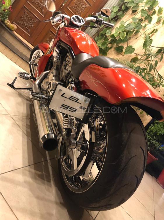 Harley Davidson V-Rod Muscle - 2013  Image-1