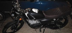 Suzuki GS 150 - 2017