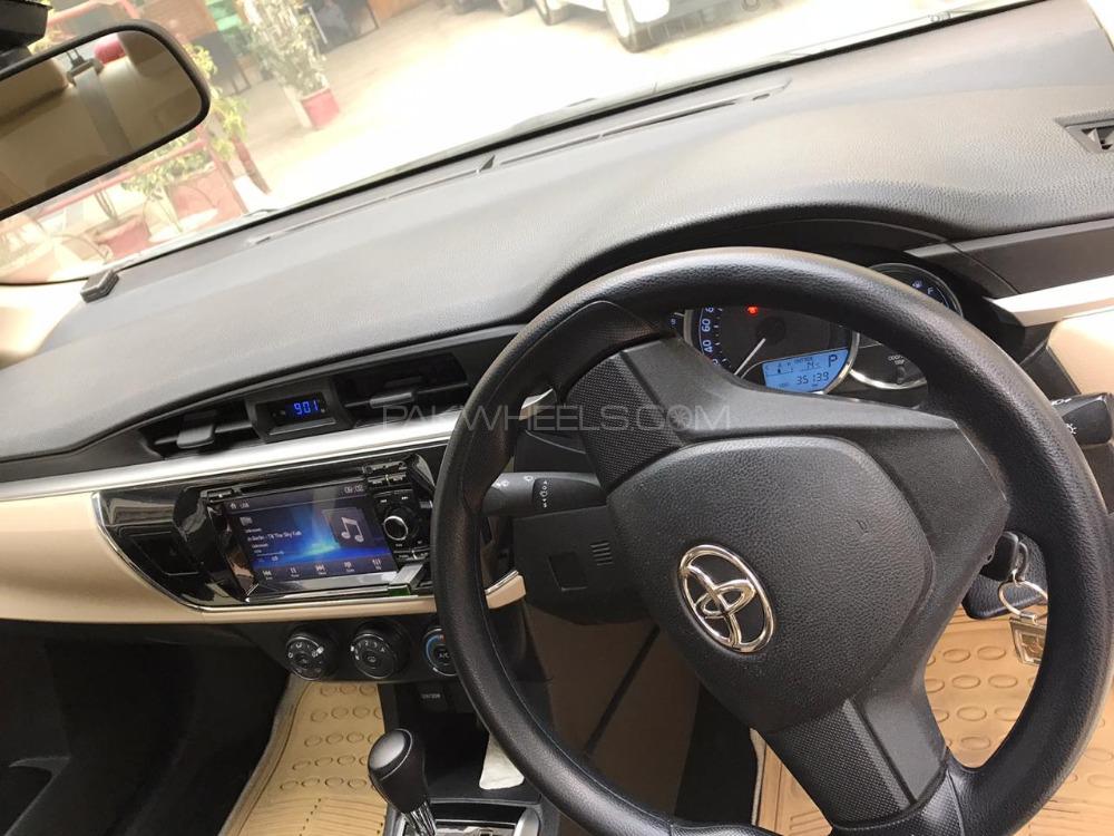 Toyota Corolla 2017 for Sale in Peshawar Toyota Corolla 2017 for Sale in Peshawar Image-5