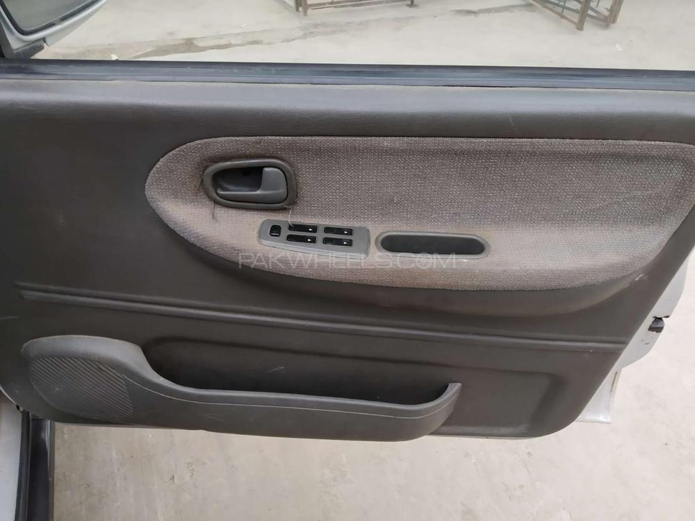 KIA Sportage 2002 for Sale in Lahore KIA Sportage 2002 for Sale in Lahore Image-6