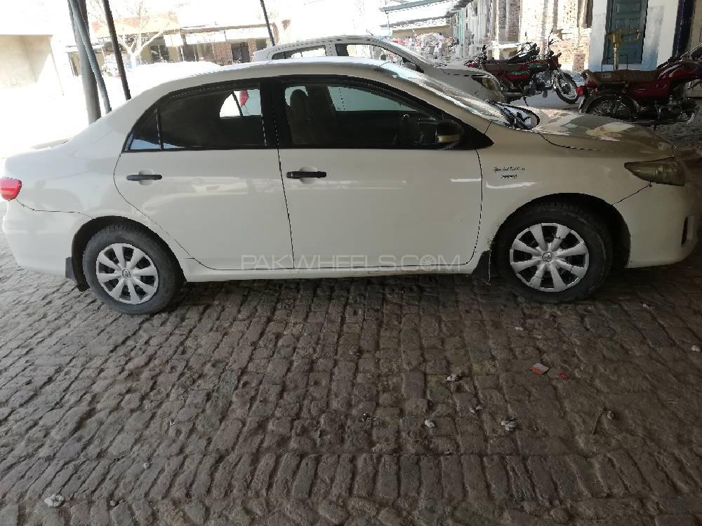 Toyota Corolla 2012 for Sale in Fort Abbass Image-1