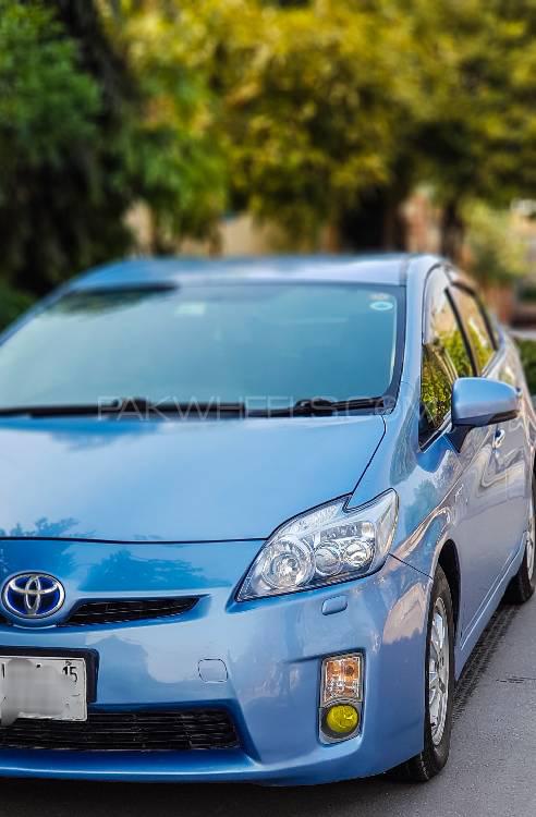 Toyota Prius 2011 for Sale in Faisalabad Toyota Prius 2011 for Sale in Faisalabad Image-2