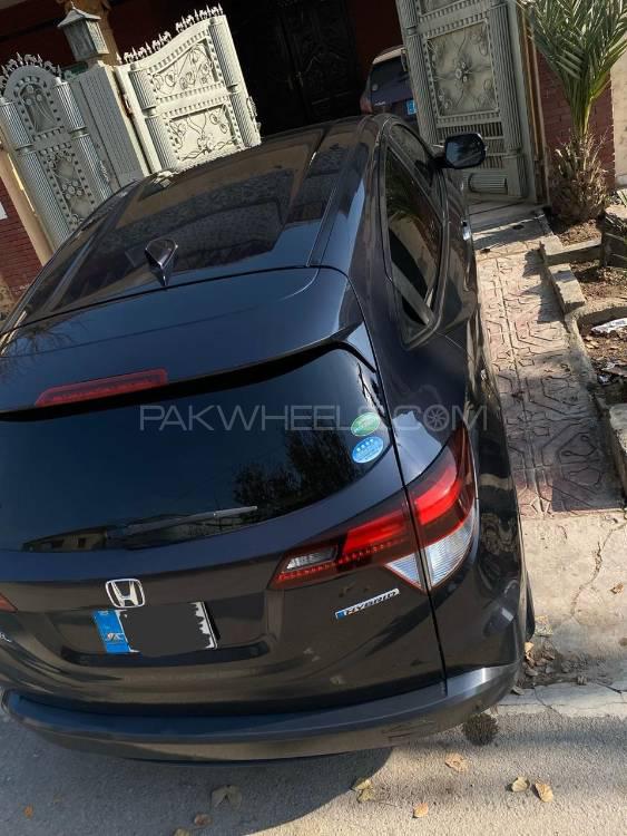 Honda Vezel 2014 for Sale in Islamabad Honda Vezel 2014 for Sale in Islamabad Image-5
