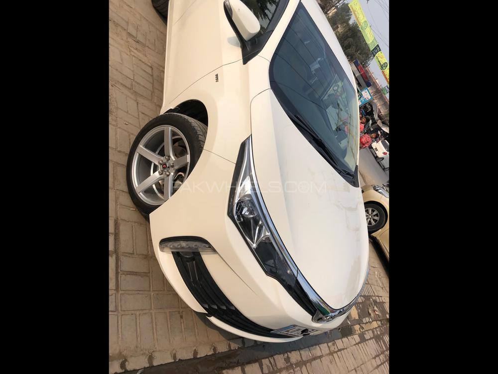 Toyota Corolla 2018 for Sale in Faisalabad Toyota Corolla 2018 for Sale in Faisalabad Image-3
