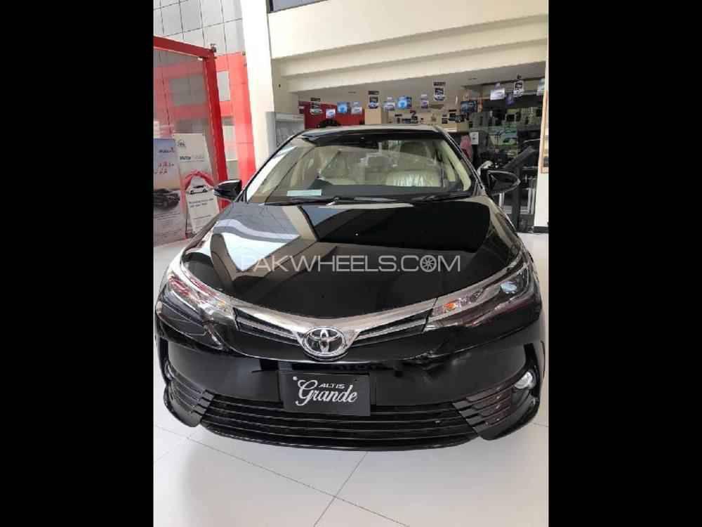 Toyota Corolla 2020 for Sale in Lahore Image-1