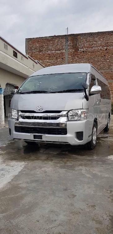 Toyota Hiace 2015 for Sale in Islamabad Image-1