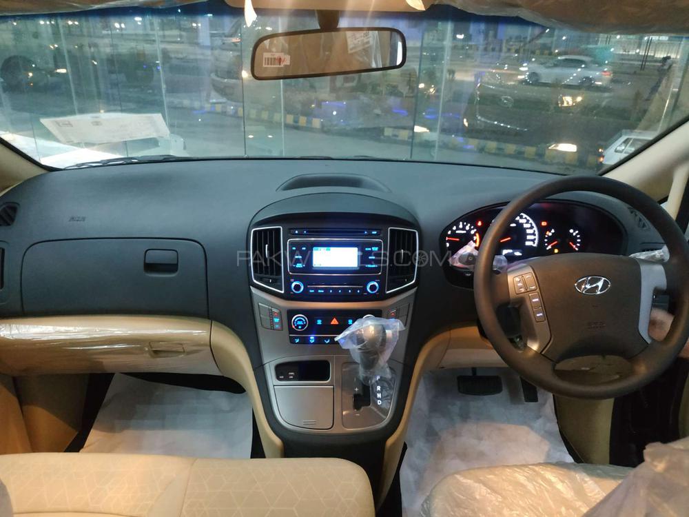 hyundai grand starex gls 2020 for sale in peshawar  pakwheels