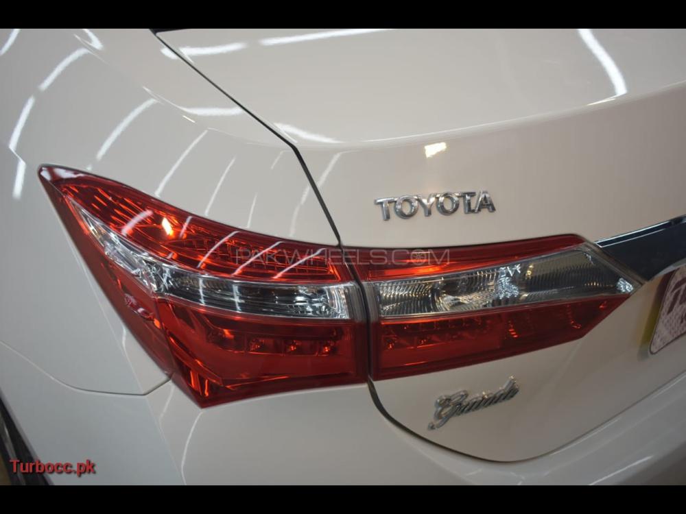 Toyota Corolla 2016 for Sale in Karachi Image-1