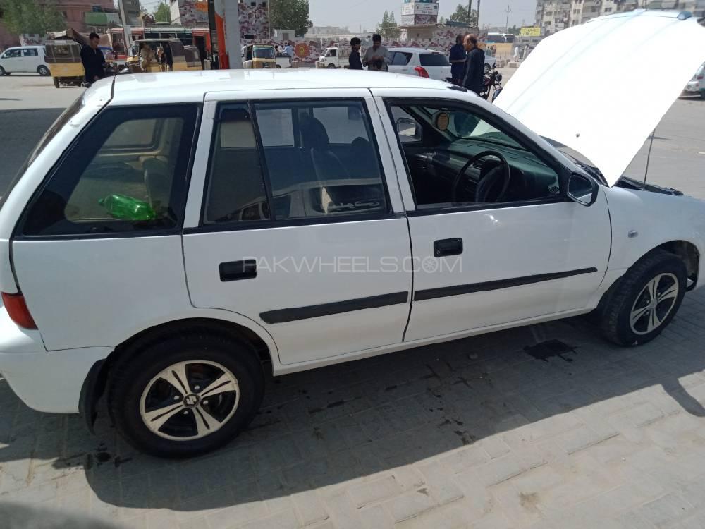 Suzuki Cultus 2000 for Sale in Karachi Suzuki Cultus 2000 for Sale in Karachi Image-5