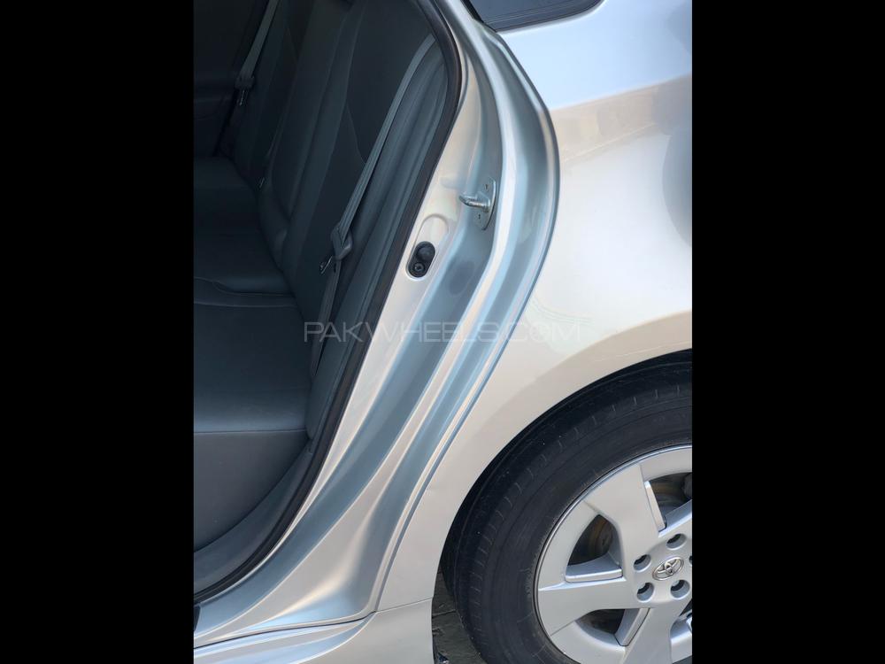 Toyota Prius 2010 for Sale in Lahore Toyota Prius 2010 for Sale in Lahore Image-12