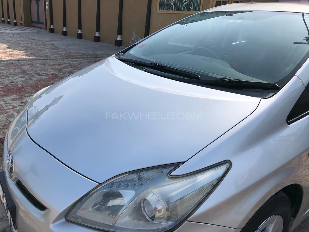 Toyota Prius 2010 for Sale in Lahore Toyota Prius 2010 for Sale in Lahore Image-17