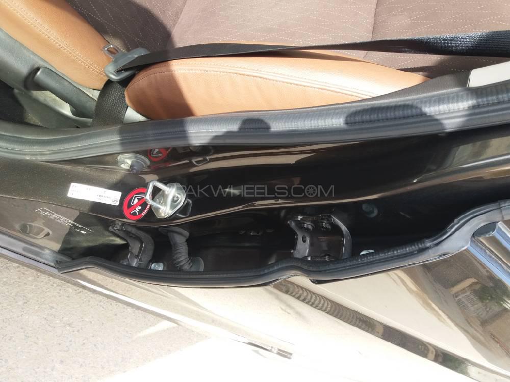 Honda Fit 2015 for Sale in Karachi Honda Fit 2015 for Sale in Karachi Image-8