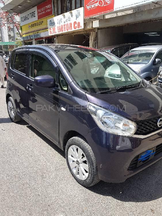 نسان ڈیز 2015 for Sale in کراچی نسان ڈیز 2015 for Sale in کراچی Image-2